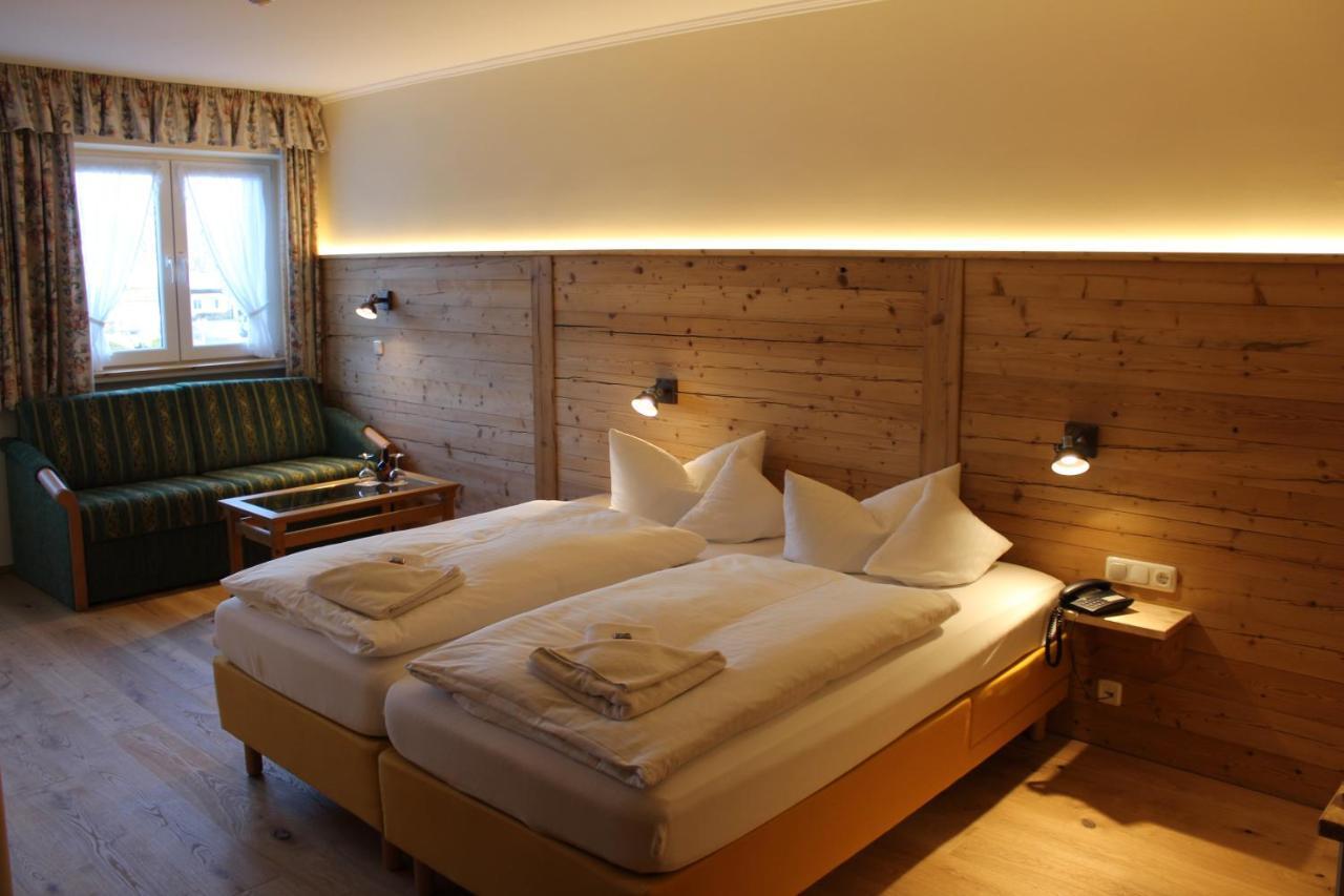 Hotel Bellevue บาดวิสเซ ภายนอก รูปภาพ